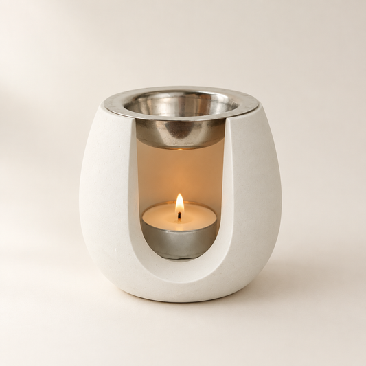 Queimador de wax melts Dune em Raysin Branco Talco com vela de réchaud acesa